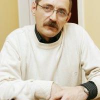 В. Крус